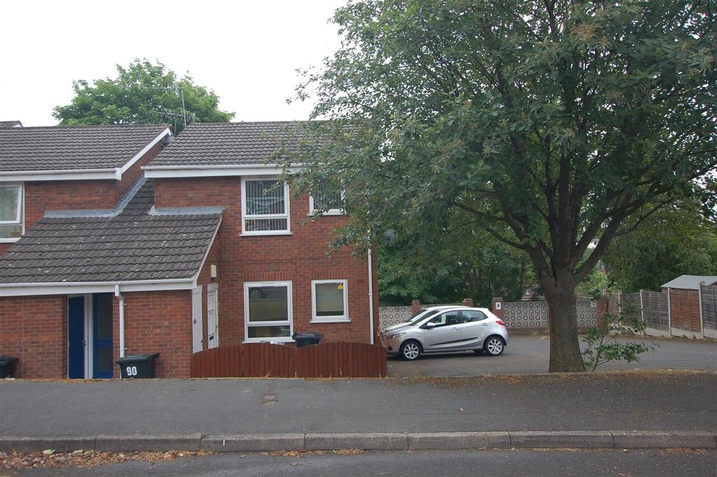 Bisell Way, Brierley Hill, DY5 2RZ 1 bed flat for sale £85,000