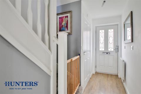 98 Rosary Road, Oldham, OL8 2SL