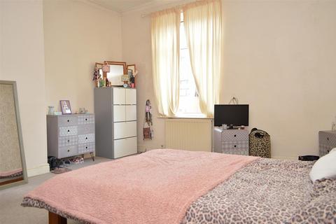 11 Forest Street, Oldham, OL8 3ER