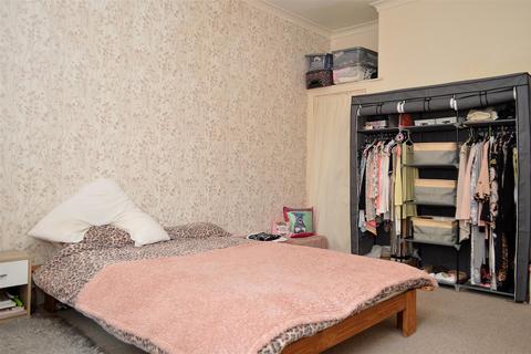 11 Forest Street, Oldham, OL8 3ER