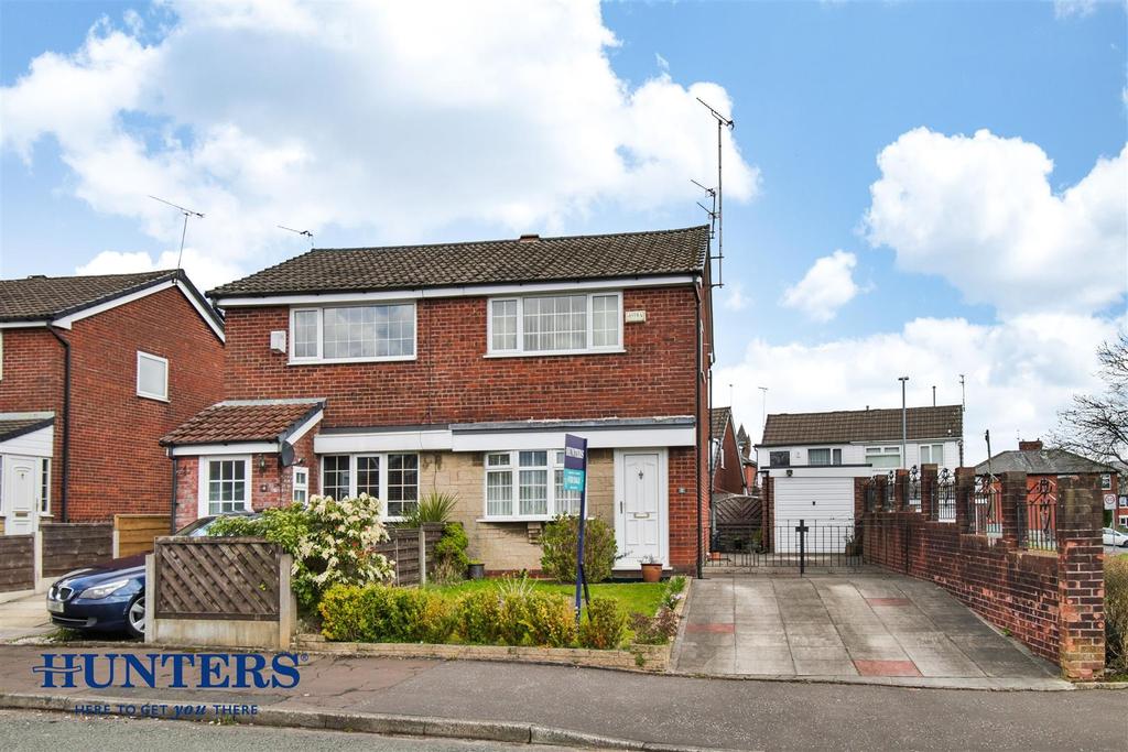 Bower Avenue, Rochdale, Greater Manchester 2 bed semidetached house