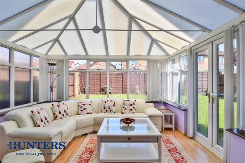 26 Challum Drive, Chadderton, Oldham, OL9 0LY