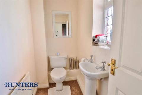 26 Challum Drive, Chadderton, Oldham, OL9 0LY