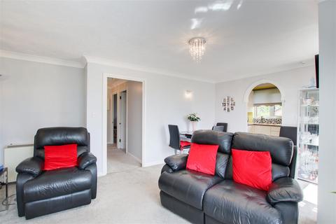 2 bedroom retirement property for sale - Turners Hill, Waltham Cross