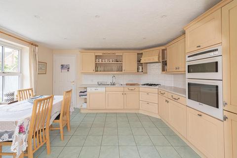 4 Monro Place, Epsom, KT19 7LD
