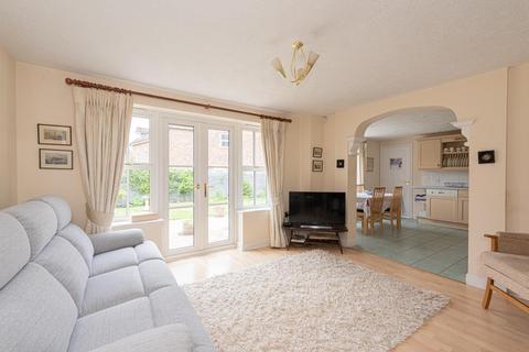 4 Monro Place, Epsom, KT19 7LD