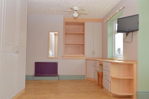 12 Werneth Crescent, Oldham, OL8 4LT