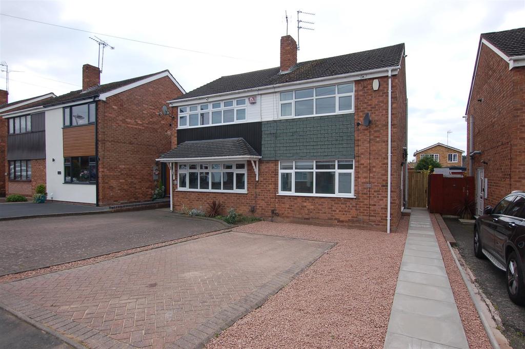 Penzer Street, Kingswinford, DY6 7AF 3 bed semidetached house for sale