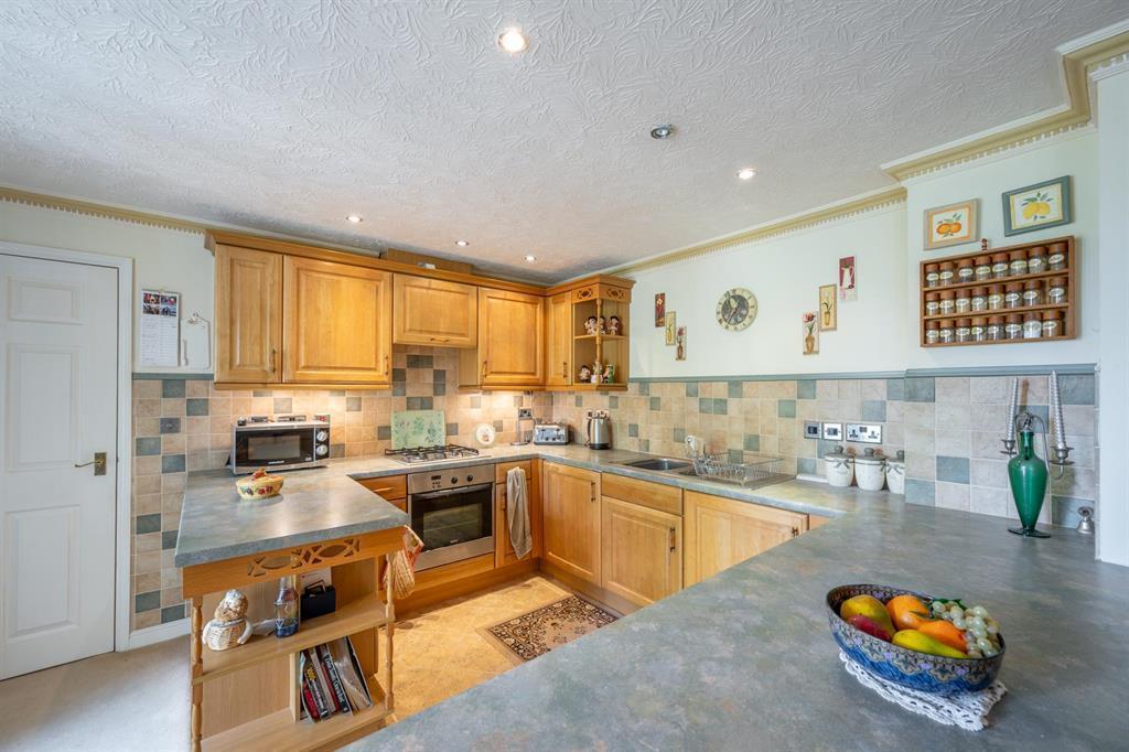 The Limes Churns Hill Lane, Himley, DY3 4LX 3 bed flat for sale £280,000