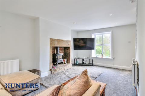 8 Barnes Meadows, Littleborough, OL15 9PW