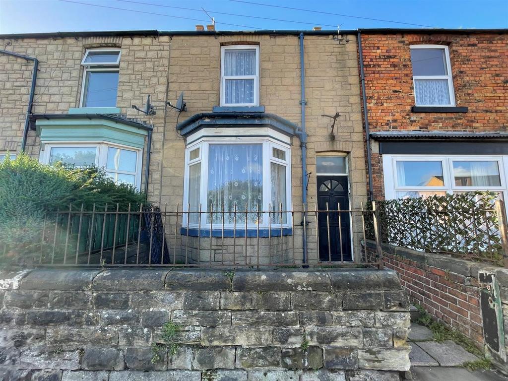 Seamer Road, Scarborough 2 bed terraced house £95,000