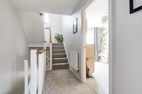 85 Morphou Road, London, NW7 1BG