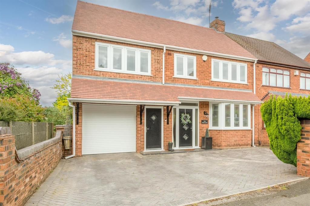 Park Lane, Kingswinford, DY6 8AT 3 bed semidetached house for sale £