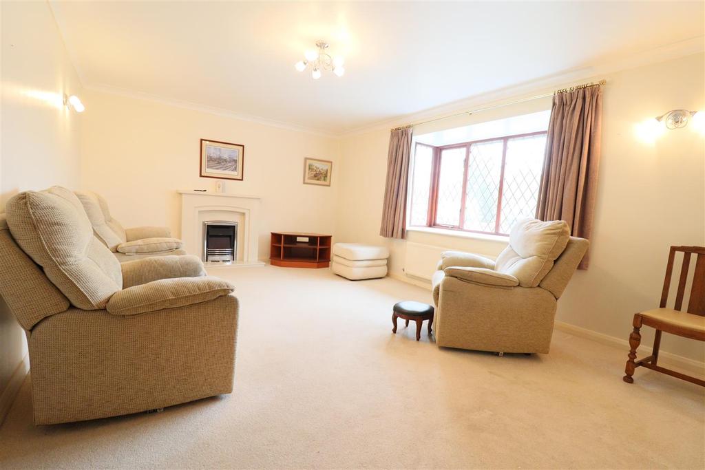 Prunus Avenue, Willerby, Hull 2 bed detached bungalow £325,000