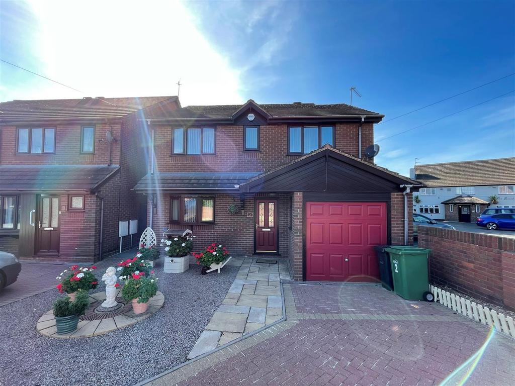 Stamford Road, Brierley Hill, West Midlands 4 bed house £350,000