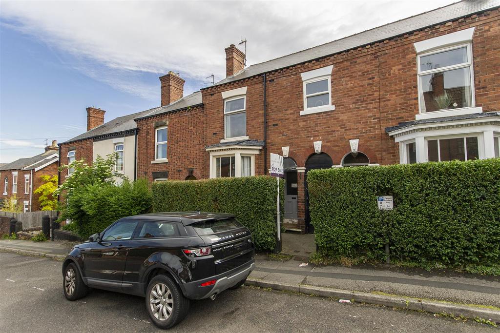New Queen Street, Chesterfield 2 bed terraced house £152,500