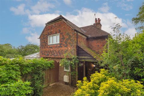 2 bedroom semi-detached house for sale, Gravelly Ways, Laddingford, Maidstone