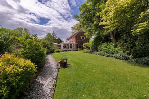 2 bedroom semi-detached house for sale, Gravelly Ways, Laddingford, Maidstone