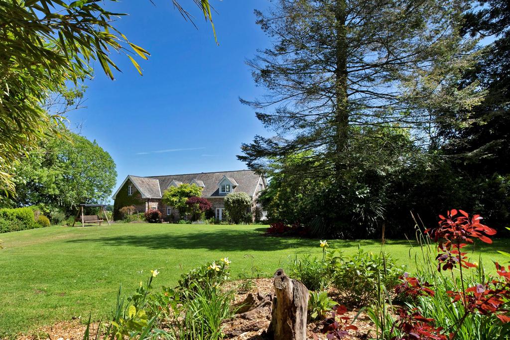 Upton Manor Road, Brixham, Devon, TQ5 6 bed house £1,250,000