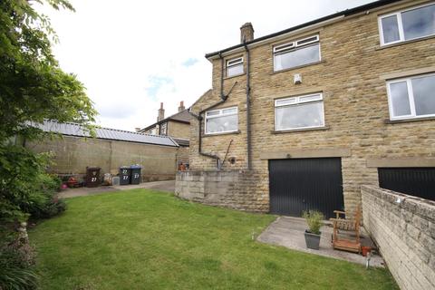 27 Farlea Drive, Bradford, BD2 3RJ