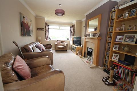 27 Farlea Drive, Bradford, BD2 3RJ