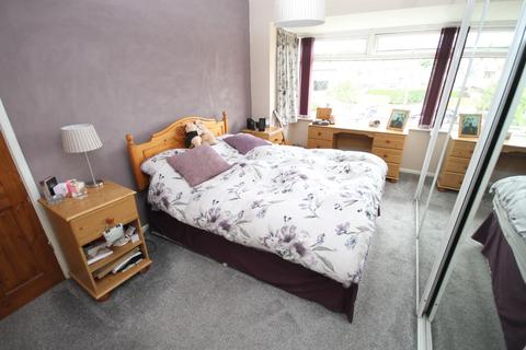 27 Farlea Drive, Bradford, BD2 3RJ