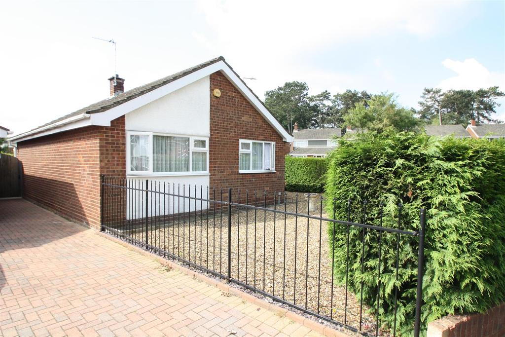 Whalley Drive, Bletchley 2 bed detached bungalow £325,000
