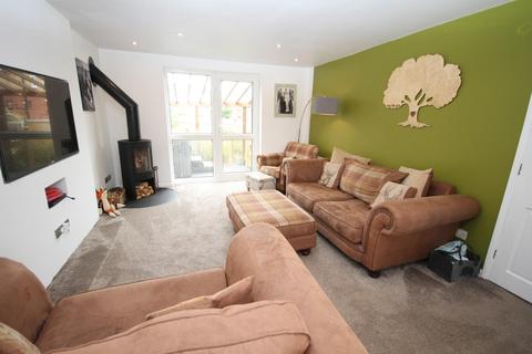 7 Summer Lea, Idle, Bradford, BD10 8PL