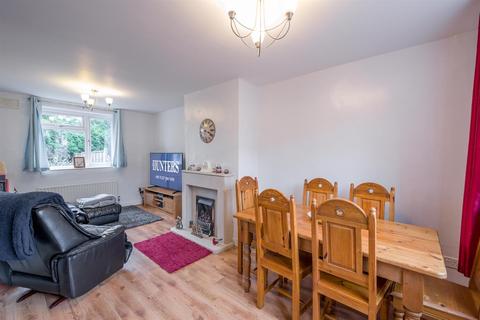 52 Murcroft Road, Stourbridge, DY9 9HU