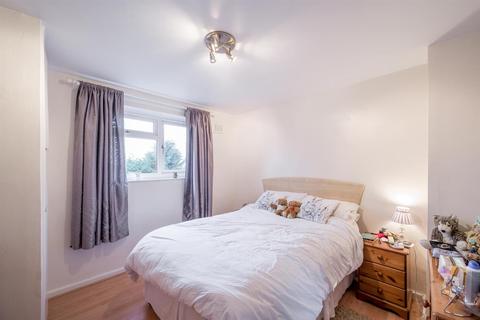 52 Murcroft Road, Stourbridge, DY9 9HU