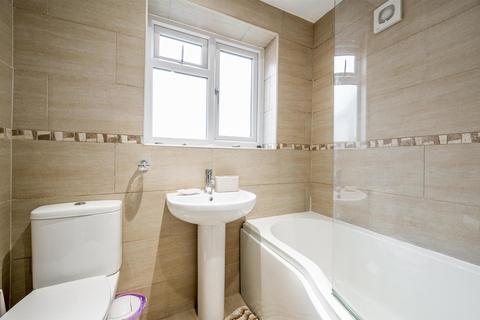 52 Murcroft Road, Stourbridge, DY9 9HU