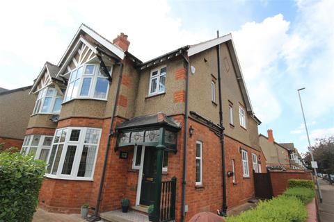 199 Billing Road, Northampton, NN1 5RS
