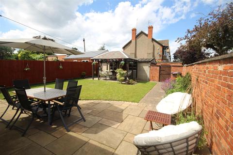 199 Billing Road, Northampton, NN1 5RS