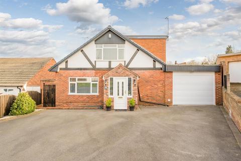 22 White Oak Drive, Kingswinford, DY6 9QN