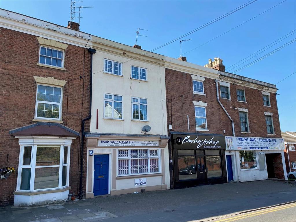 Worcester Street, Stourbridge, DY8 1AS 1 bed flat £57,000