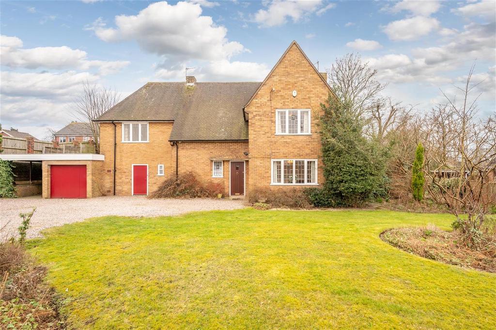 High Street, Brierley Hill 4 bed detached house for sale £