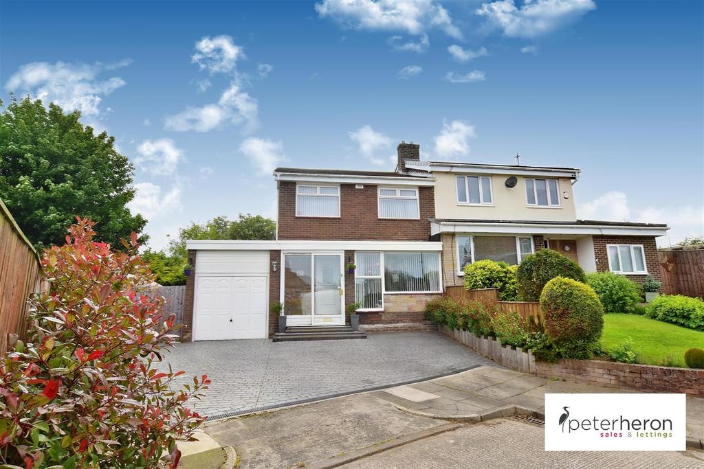 Broomshields Close, Fulwell, Sunderland 3 bed semidetached house for