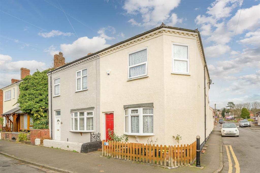 Cross Street, Wordsley, Stourbridge, DY8 5QN 3 bed semidetached house