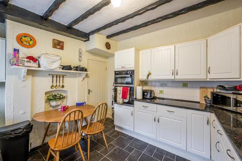 6 Cross Street, Wordsley, Stourbridge, DY8 5QN