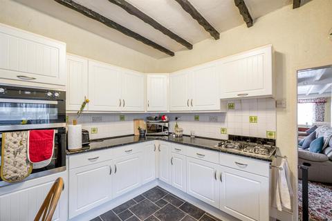 6 Cross Street, Wordsley, Stourbridge, DY8 5QN