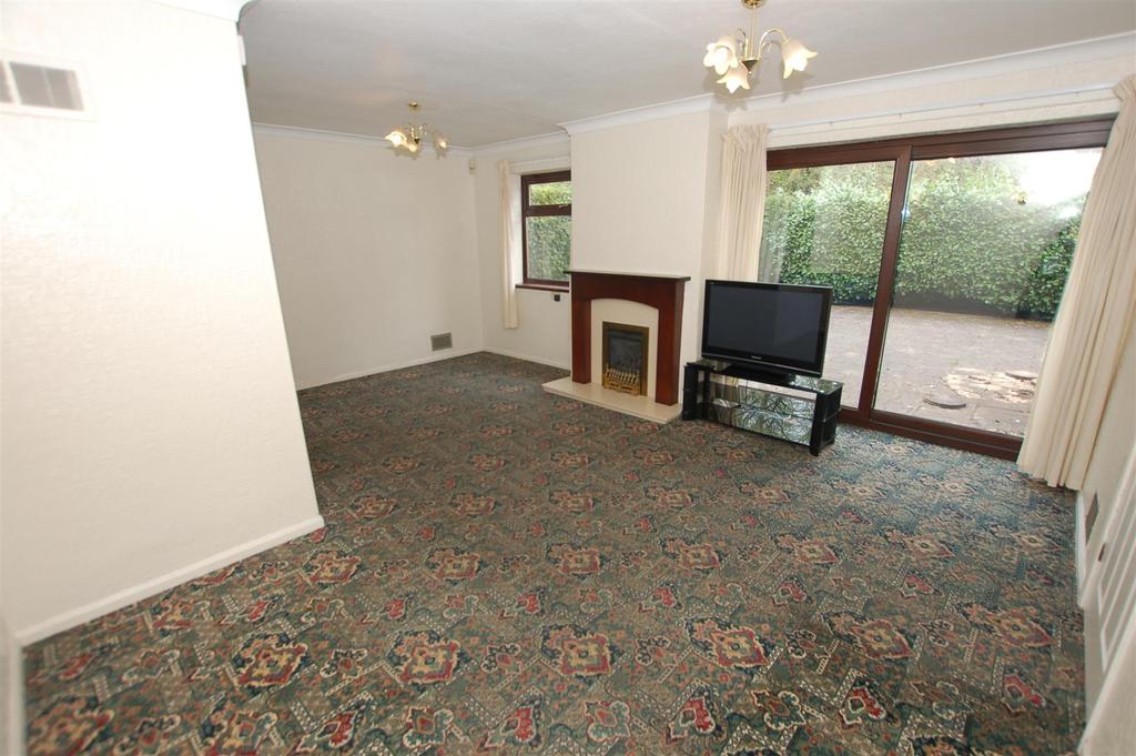 Windermere Drive, Kingswinford 3 bed house £325,000