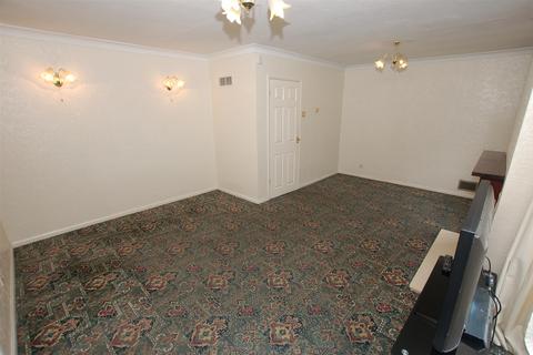 11 Windermere Drive, Kingswinford, DY6 8AN