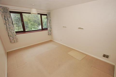 11 Windermere Drive, Kingswinford, DY6 8AN