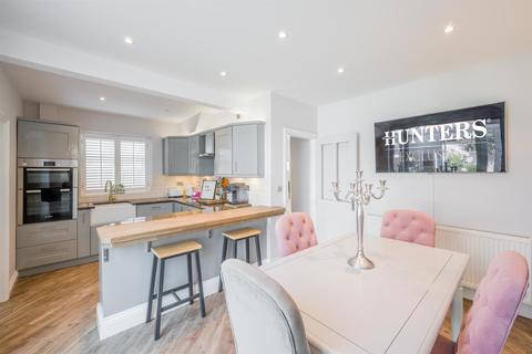 60 Cot Lane, Stourbridge, DY8 5PR