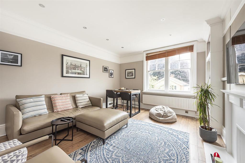 Saberton Close, Redbourn, St. Albans 2 bed apartment £350,000