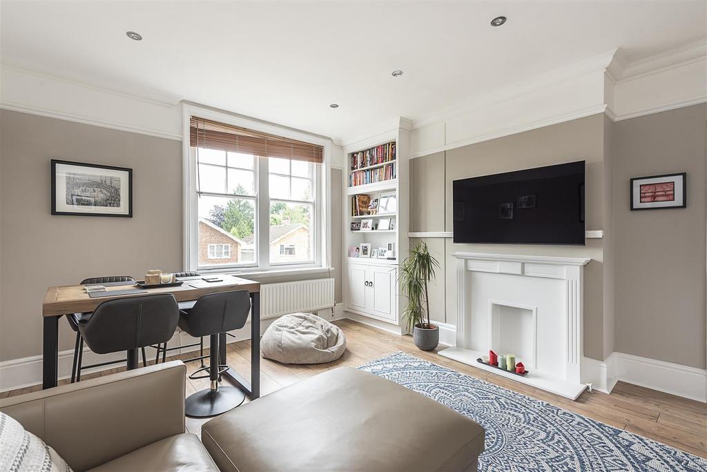 Saberton Close, Redbourn, St. Albans 2 bed apartment £350,000