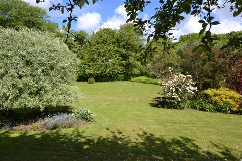 Clun Gwernak Releath, Sithney, Helston, TR13 0HD