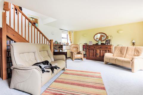 Clun Gwernak Releath, Sithney, Helston, TR13 0HD
