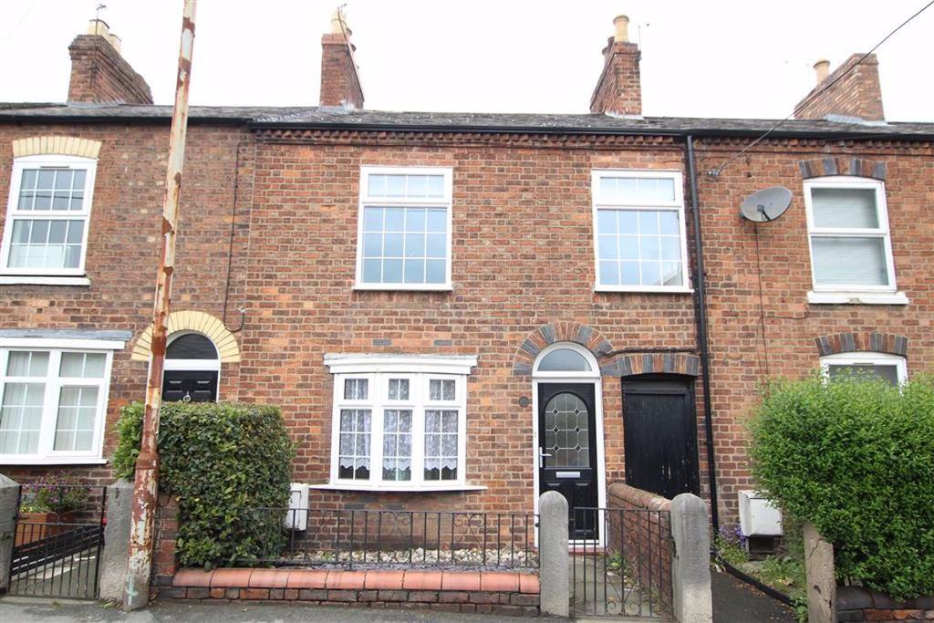 Halkyn Street, Flint, Flintshire, CH6 3 bed terraced house £125,000