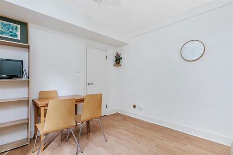 1 bedroom apartment for sale, Chelsea Cloisters, Sloane Avenue, Chelsea, London, SW3